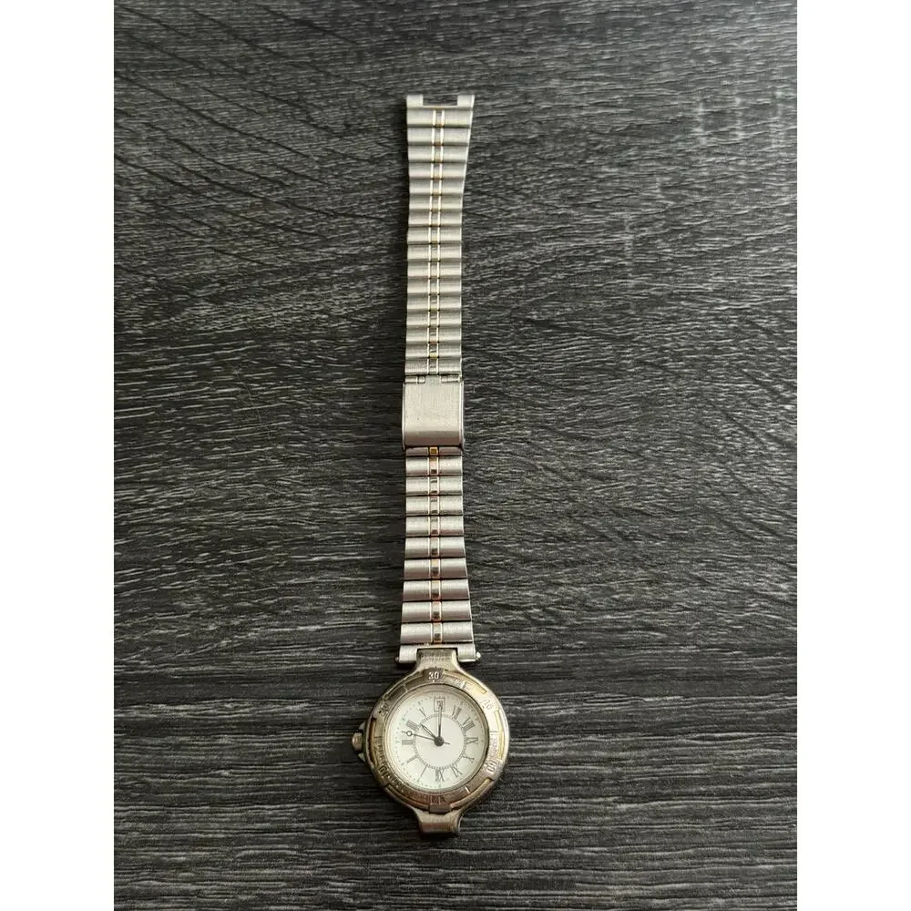 VTG‎ Silver Tone Water Resistant Stainless Steel Watch FOR PARTS UNTESTED